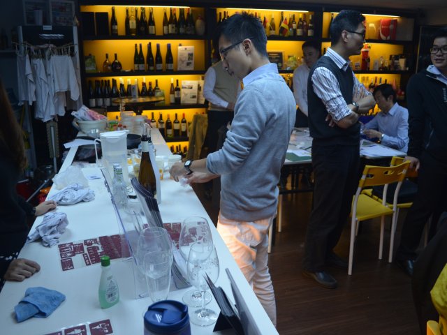 2015-12-30 Glass Etching cum Wine Tasting Workshop